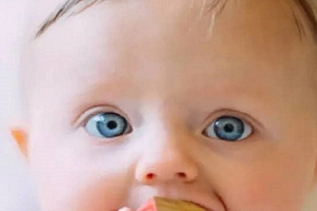 100Ů